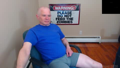 Snapshot of weird_chris chatting on 04-19-26, 05:56 Chris online show from 04-19-26, 05:56