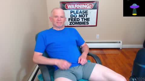 Snapshot of weird_chris chatting on 06-06-26, 05:50 Chris online show from 06-06-26, 05:50
