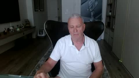 Exhibitionist online show from 07-05-26, 07:21