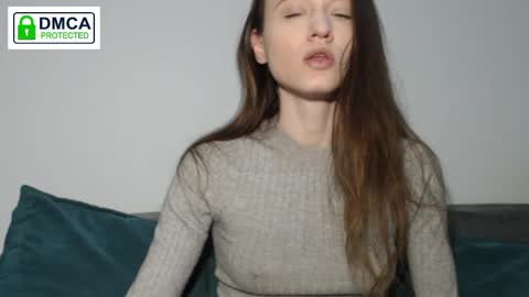 Milena online show from 04-30-26, 08:37