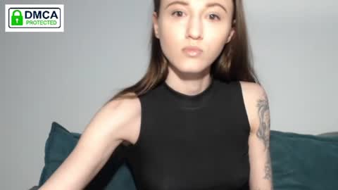 Milena online show from 06-16-26, 08:55