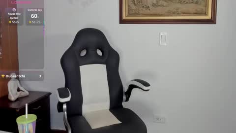 Wendy Marshall  online show from 11-10-25, 07:24