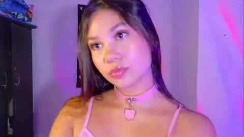 Snapshot of wendy_mills_ chatting on 02-17-26, 05:15 Wendy online show from 02-17-26, 05:15