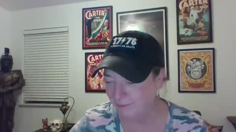 Snapshot of wendycu chatting on 01-06-25, 05:19 WendyCU online show from 01-06-25, 05:19
