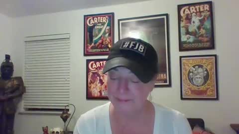Snapshot of wendycu chatting on 01-09-25, 07:42 WendyCU online show from 01-09-25, 07:42