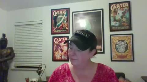 Snapshot of wendycu chatting on 01-20-25, 03:59 WendyCU online show from 01-20-25, 03:59