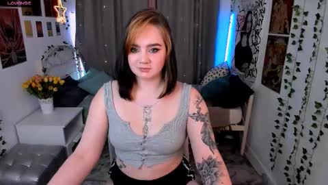 wendyycandy online show from 11-06-25, 02:07