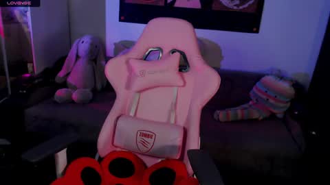 wendyycandy online show from 06-17-26, 04:19