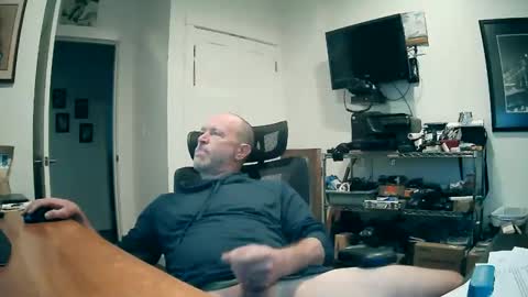 weseeyouwatching online show from 11-26-25, 04:30