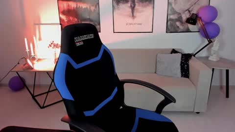 little girl who is always rightLisa online show from 01-27-25, 02:10