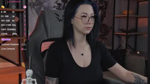 little girl who is always rightLisa online show from 11-09-25, 01:26