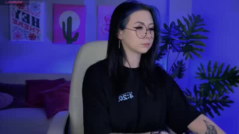 little girl who is always rightLisa online show from 01-10-26, 01:29