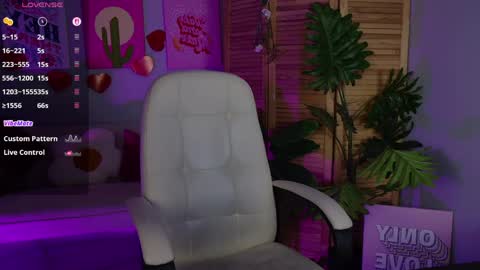 little girl who is always rightLisa online show from 04-16-26, 02:01