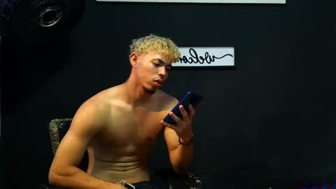Snapshot of wesley_77 chatting on 05-23-26, 10:36 wesley_77 online show from 05-23-26, 10:36