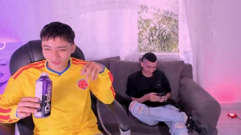 Wesley Boy online show from 03-26-26, 07:41