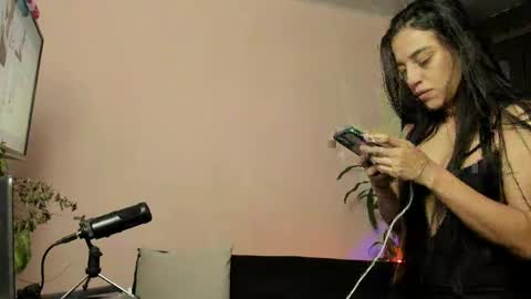 Snapshot of west_ta chatting on 02-23-25, 01:57 tatty online show from 02-23-25, 01:57