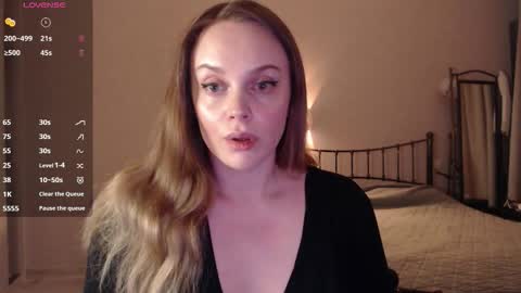 Lana online show from 09-08-25, 05:12