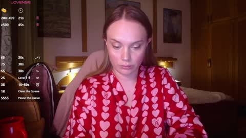 Lana online show from 04-06-26, 06:42