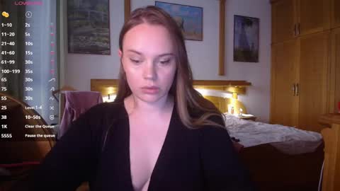 Lana online show from 04-29-26, 04:22
