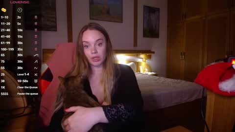 Lana online show from 05-05-26, 08:39