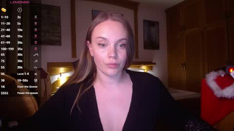 Lana online show from 05-06-26, 07:08