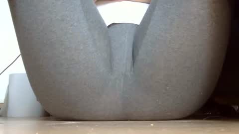 wet_pants2022 online show from 09-21-25, 09:55