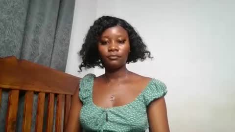 wet_pussieyy online show from 06-15-26, 05:31