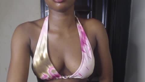 Bella online show from 04-19-26, 08:02
