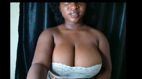 Snapshot of wet_xxpussy55 chatting on 06-18-26, 03:51 Sonia online show from 06-18-26, 03:51