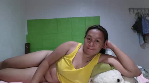 Snapshot of wetasianbelle chatting on 05-19-26, 07:42 Belle online show from 05-19-26, 07:42