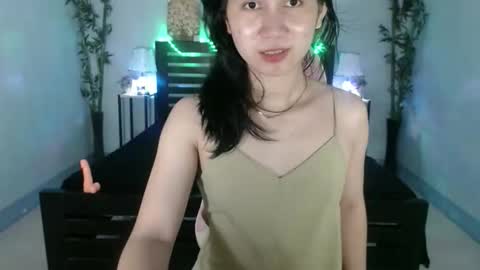 Rihanna online show from 09-28-25, 01:27