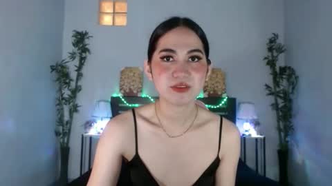 Rihanna online show from 10-02-25, 11:34