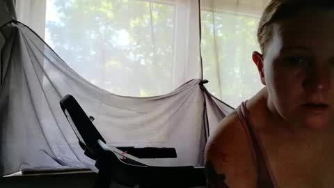 Snapshot of wetgerman2 chatting on 06-08-26, 10:37 Wetgerman online show from 06-08-26, 10:37