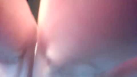 Snapshot of wetkyliecreams chatting on 01-06-25, 05:19 Kylie online show from 01-06-25, 05:19