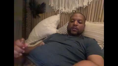 Snapshot of wettdreammcumtru chatting on 10-09-25, 06:55 Magic johnson 313 online show from 10-09-25, 06:55