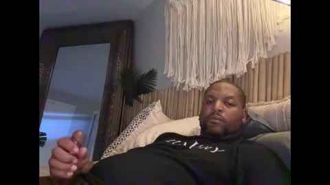 Snapshot of wettdreammcumtru chatting on 10-13-25, 03:06 Magic johnson 313 online show from 10-13-25, 03:06