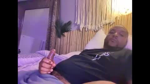 Snapshot of wettdreammcumtru chatting on 10-16-25, 05:30 Magic johnson 313 online show from 10-16-25, 05:30