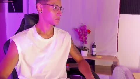 wex online show from 06-25-26, 02:11