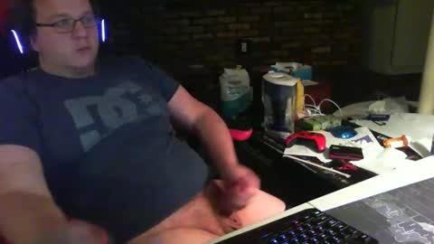 Snapshot of whateverdude555 chatting on 11-02-25, 11:12 whateverdude555 online show from 11-02-25, 11:12