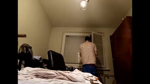 Snapshot of whatwouldyouliketosee chatting on 01-04-25, 02:46 stoffy online show from 01-04-25, 02:46