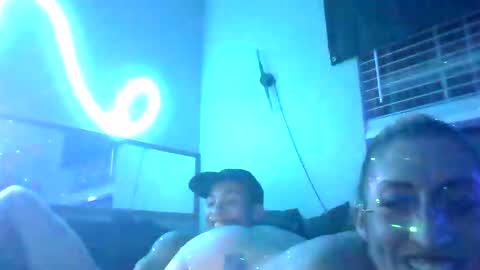 Snapshot of whiskyreign chatting on 10-29-25, 08:38 Risky online show from 10-29-25, 08:38