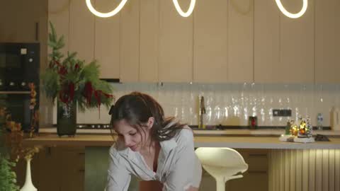 Naomi online show from 12-16-25, 02:16