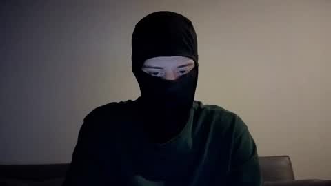 whispero_o online show from 10-30-25, 07:54