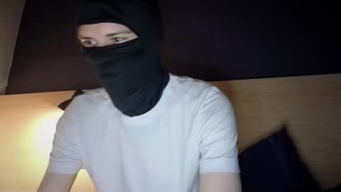 whispero_o online show from 12-04-25, 05:32