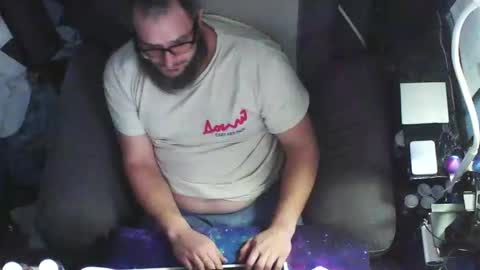 whitebear05 online show from 01-18-26, 02:10