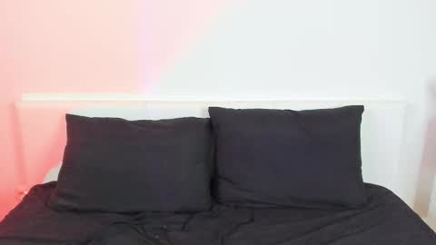 Snapshot of white_do11 chatting on 10-03-25, 01:35 Bella online show from 10-03-25, 01:35