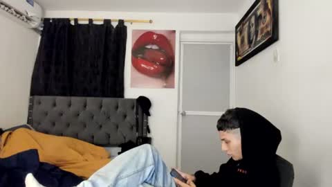 Snapshot of white_master444 chatting on 06-18-26, 09:14 white online show from 06-18-26, 09:14