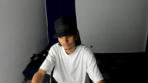Snapshot of white_master444 chatting on 07-22-26, 12:02 white online show from 07-22-26, 12:02