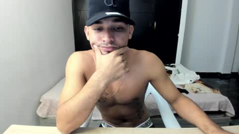 Snapshot of white_master444 chatting on 07-28-26, 01:12 white online show from 07-28-26, 01:12