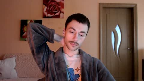 Tom online show from 04-01-26, 08:48